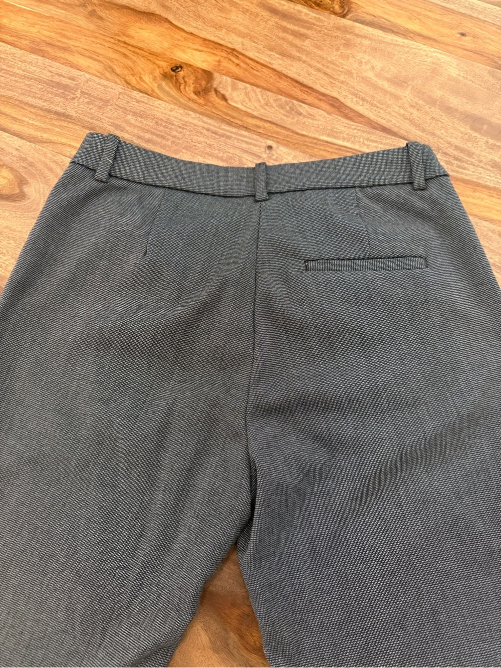 H&M Women’s Gray Dress Pants - Classic Tailored Fit - Picture 3 of 4